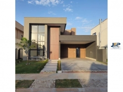 VENDO CASA TÉRREA NO CONDOMÍNIO PARQVILLE JACARANDÁ